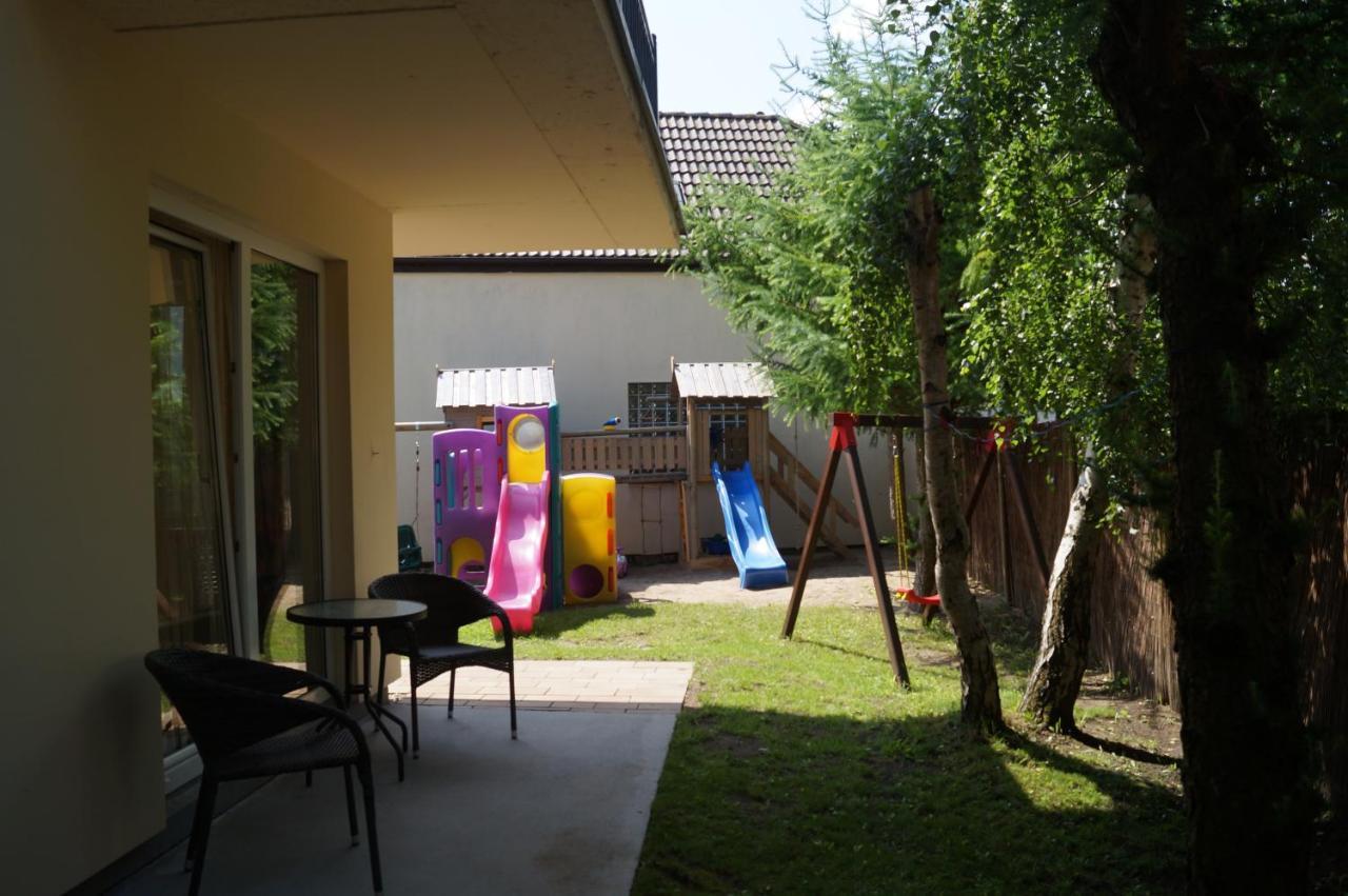 Bursztyn 2 Apartment Rewal Exterior photo