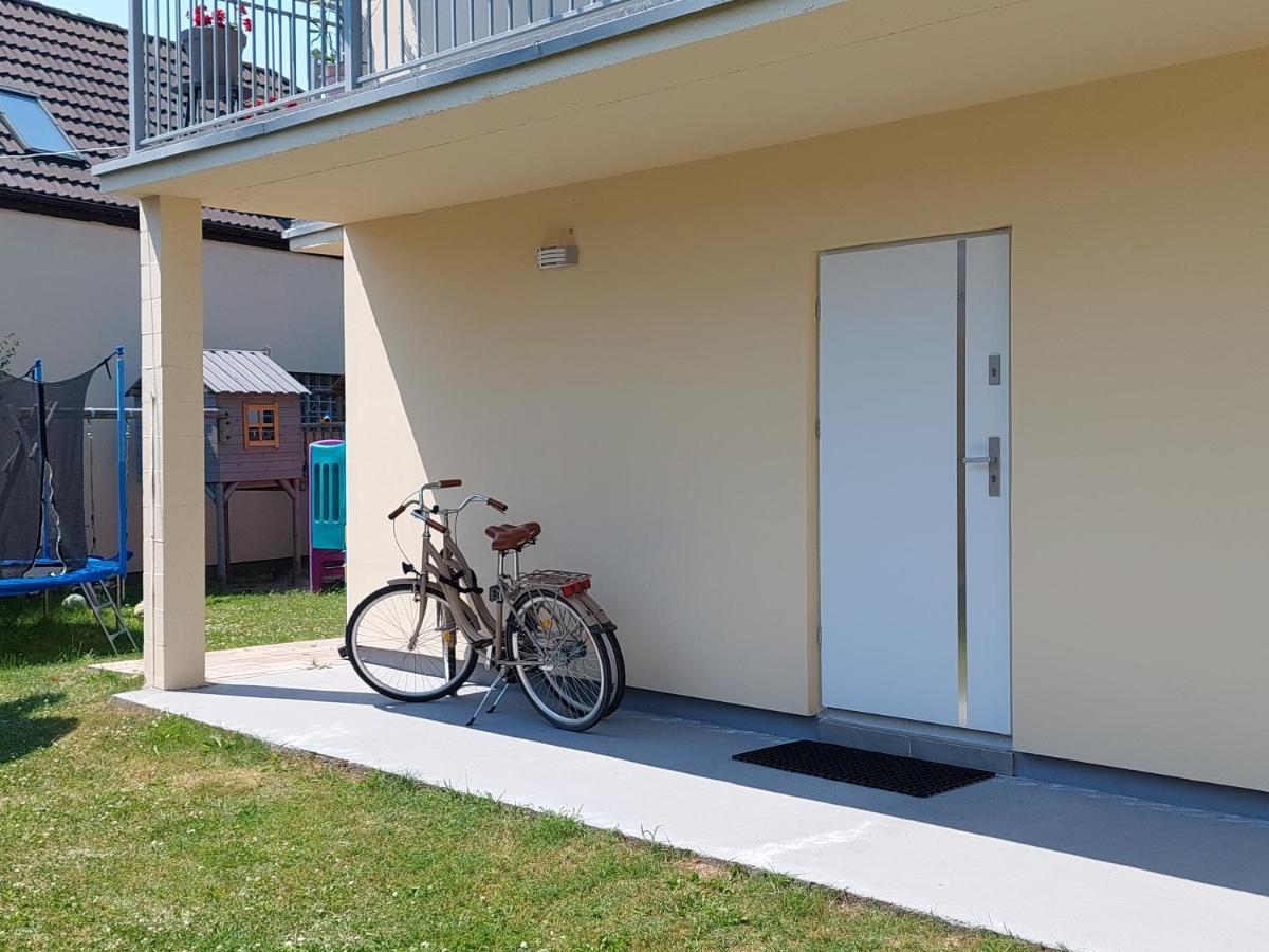 Bursztyn 2 Apartment Rewal Exterior photo