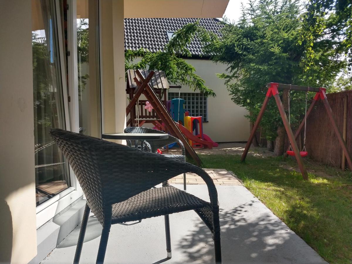 Bursztyn 2 Apartment Rewal Exterior photo